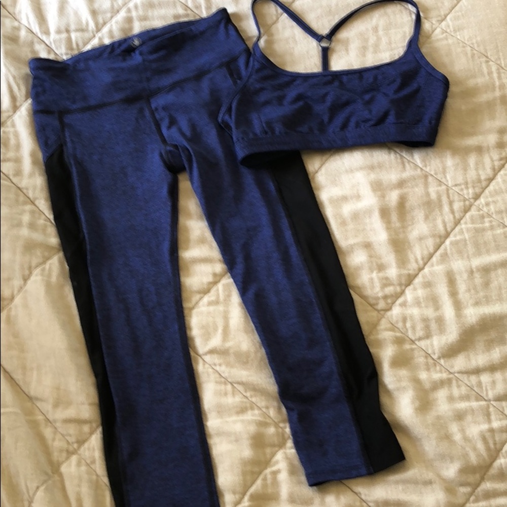 2 piece Body Glove activewear size small